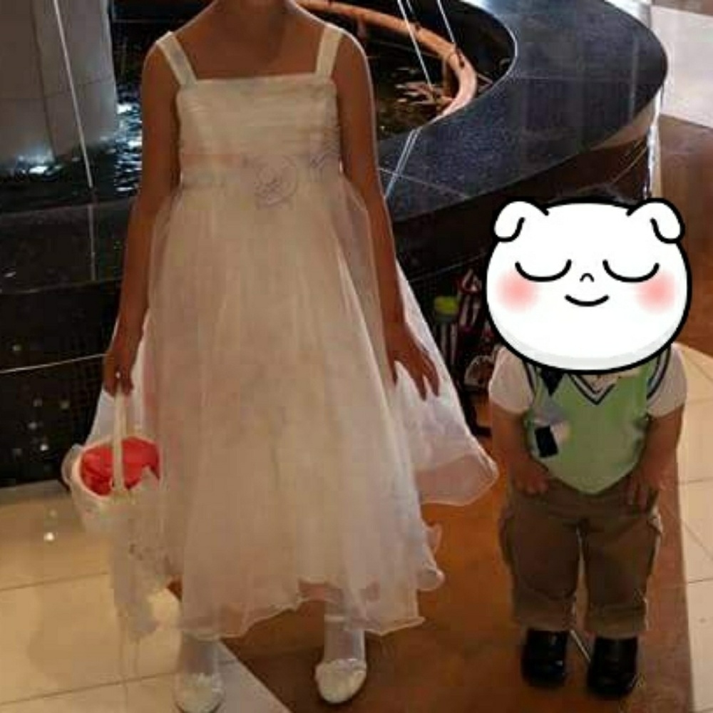 Flower girl dress